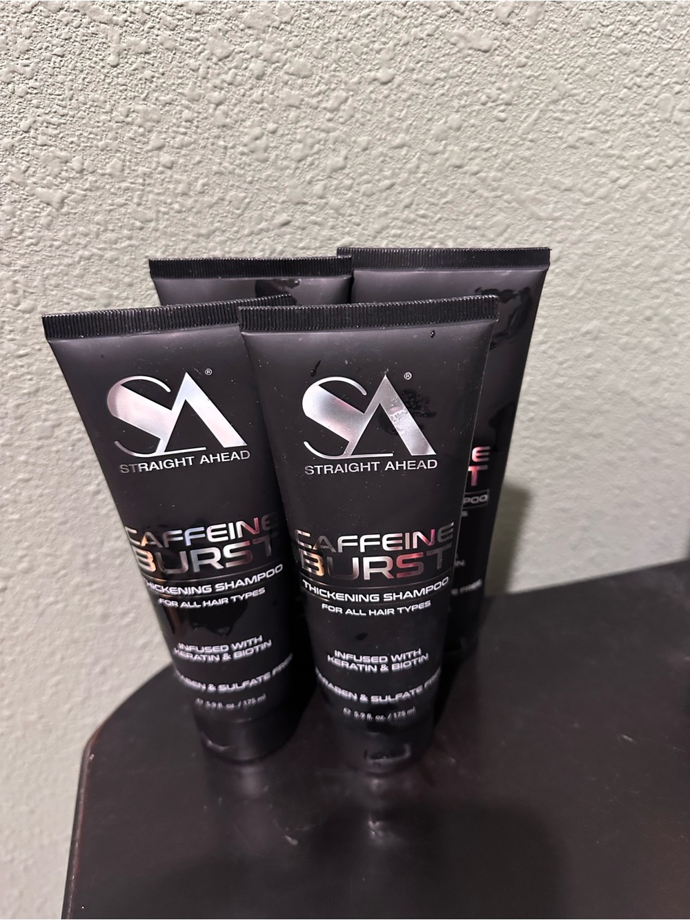 Straight Ahead Caffeine Burst Thickening Shampoo - Black Tubes